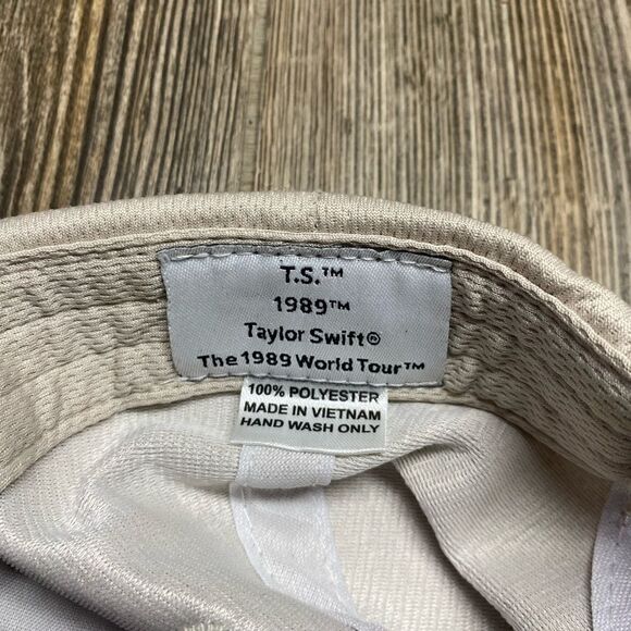 TAYLOR SWIFT 1989 World Tour Adjustable Baseball Hat 2015 Concert Merch Official - Picture 6 of 8